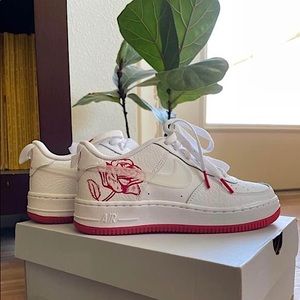 Nike Air Force 1 white with red rose Kids size 3.5
